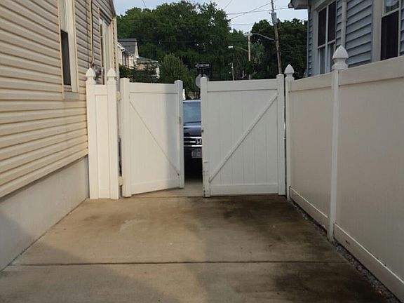2nd image of 172 Bidwell Avenue