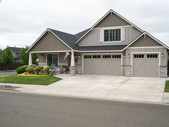 2nd image of 16513 NE 98th St