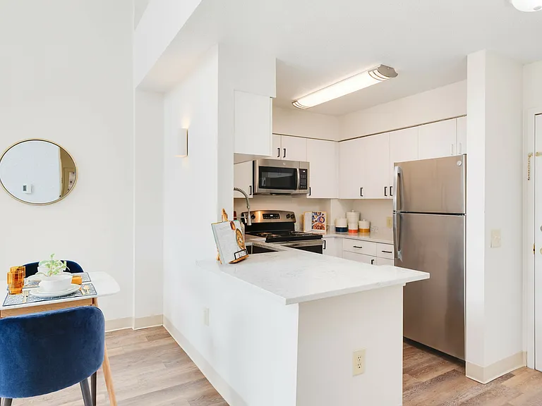 Residences at Tewksbury Commons — Photo 24