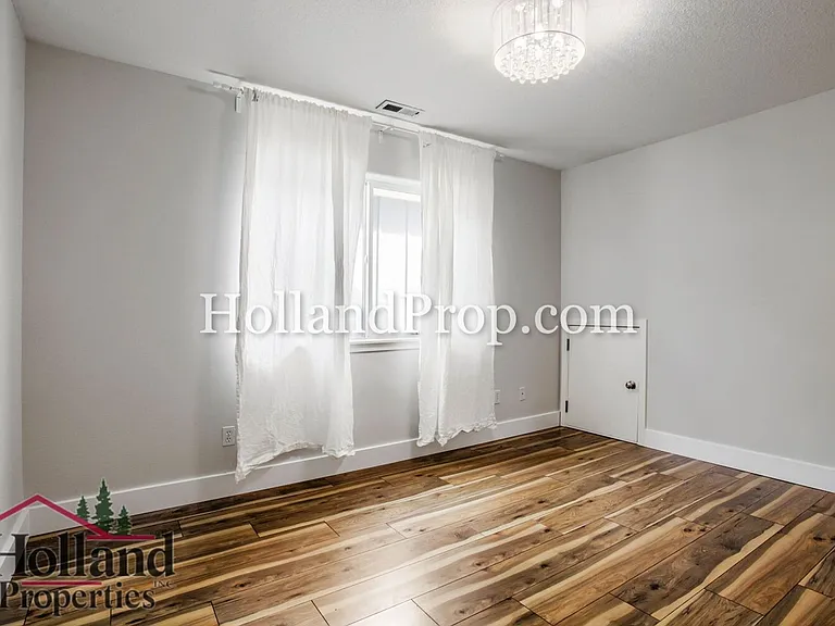 4859 SE Vintage Pl — Photo 15