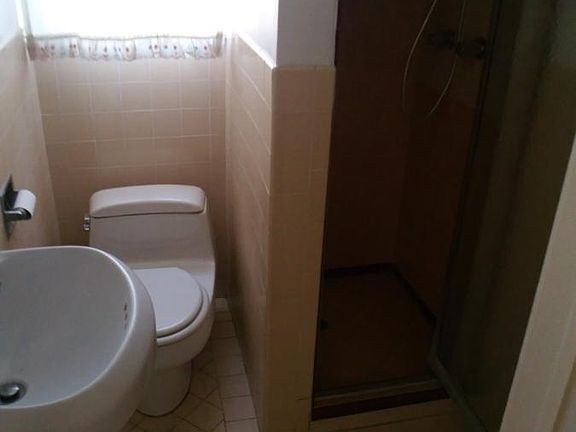 2nd bedroom 2nd bathroom