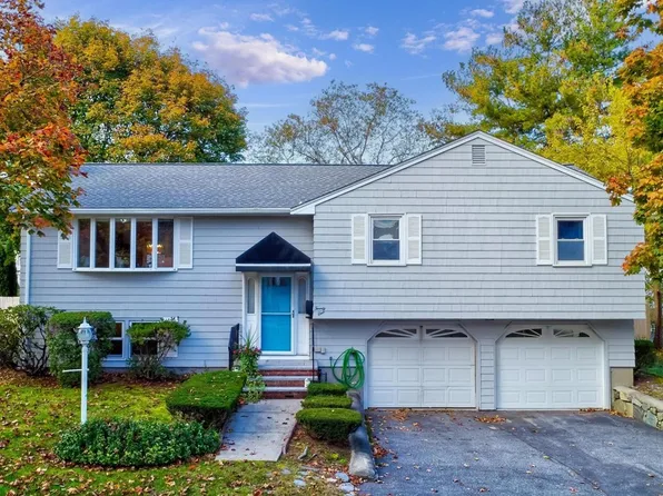 21 Valley Rd, Stoneham, MA 02180