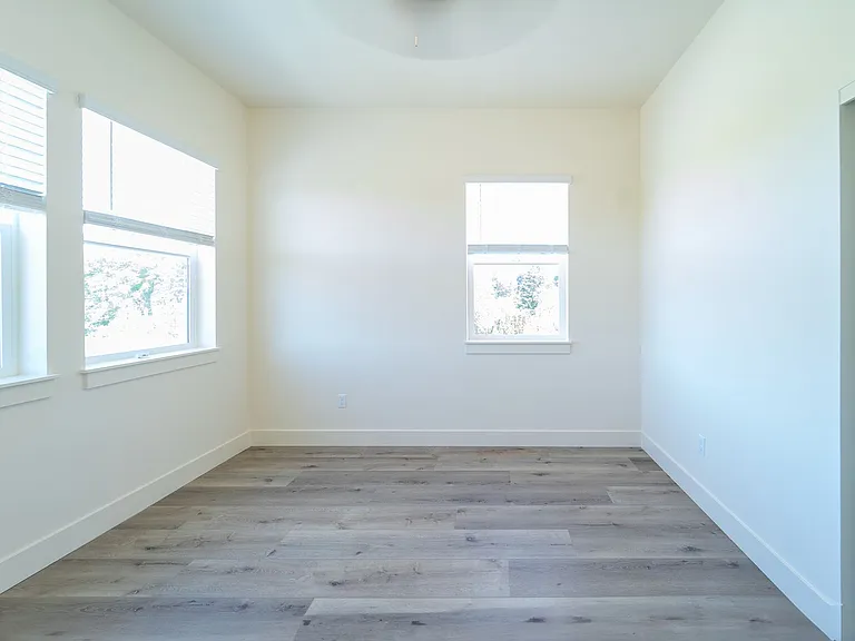 Capitol Hill Apartments — Photo 148