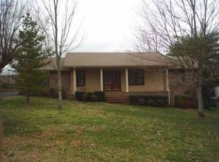 1015 Primrose Dr, Greenbrier, TN 37073