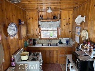 5th image of 658 Yukon Dr