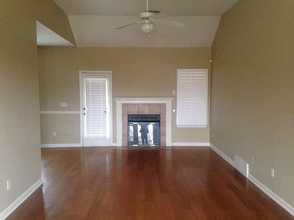 2nd image of 8515 Shady Elm Dr