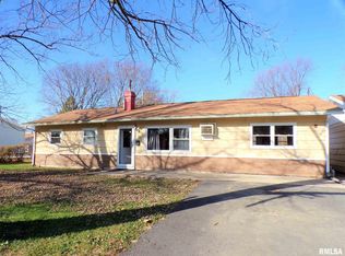 1461 E Fremont St, Galesburg, IL 61401