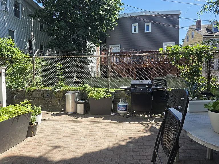 92 Gore St #A — Photo 20