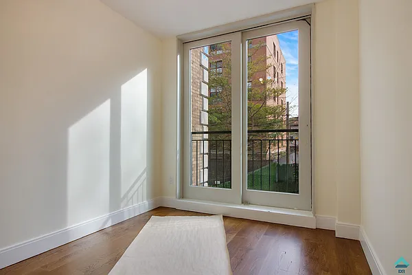 Rented by EXR | media 8