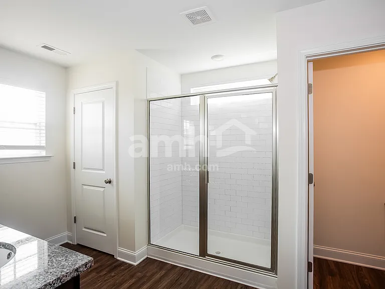 144 Twin River Dr — Photo 19