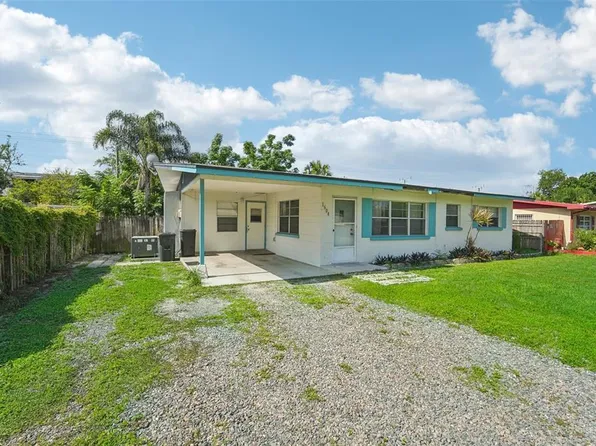 1604 58th Avenue Dr W, Bradenton, FL 34207