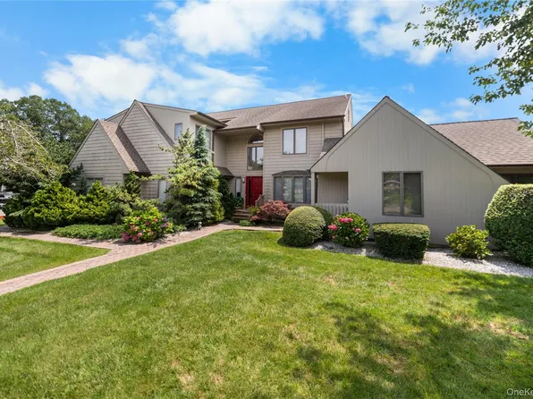 29 Seacove Lane, South Jamesport, NY 11901