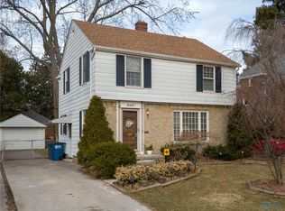 2447 Cheltenham Rd, Toledo, OH 43606