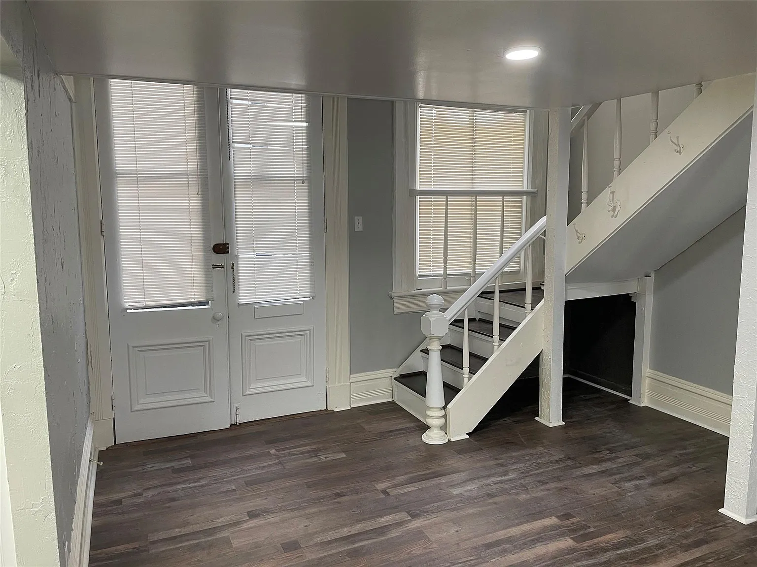1 bed, 1.0 bath, 9288 sqft, $1,600 — Photo 3