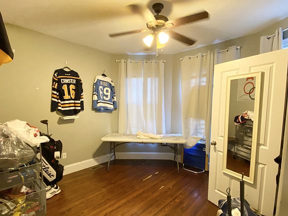 5th image of 178 Hillside St APT 1A