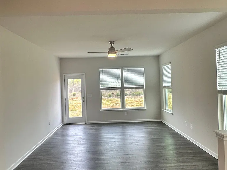 808 Spring Orchard Dr — Photo 6