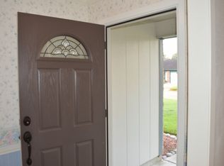 715 S 4th St, Nederland, TX 77627