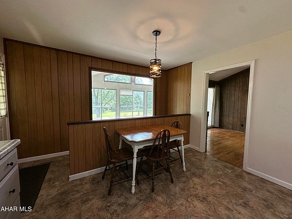 5th image of 407 Slippey Ln