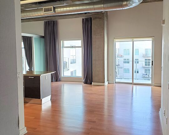 2nd image of 645 W 9th St APT 718