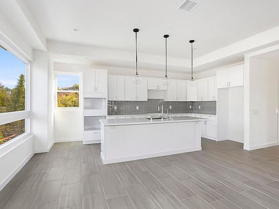 5th image of 2608 N Corralitas Dr