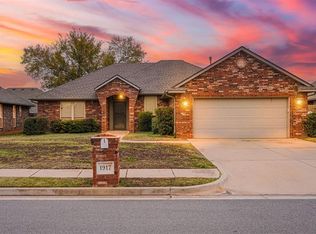 1917 Napa Valley Rd, Edmond, OK 73013