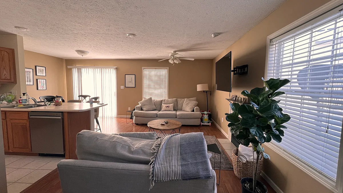 Building Photo - 3590 S Oaklawn Cir