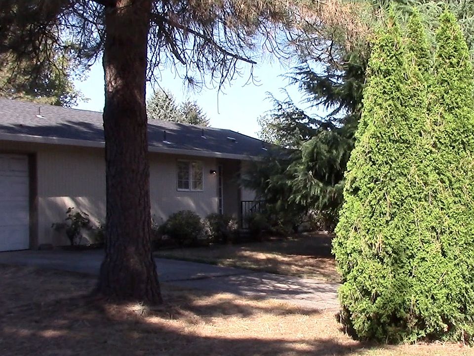 1st image of 312 SE 157th Ave