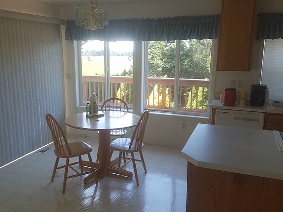 3rd image of 35707 SE 20th St