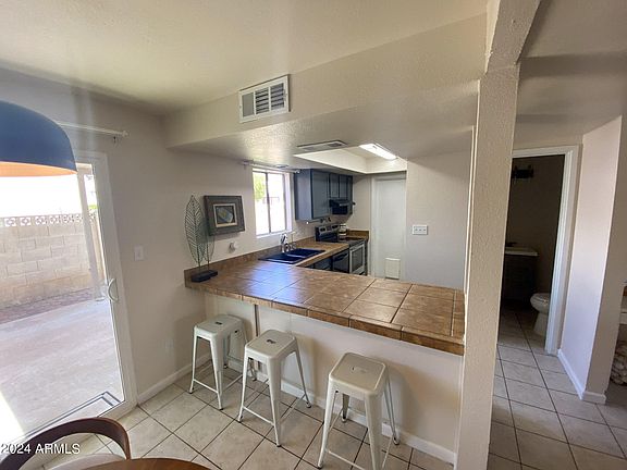 4th image of 2620 W CANYON CREST Circle