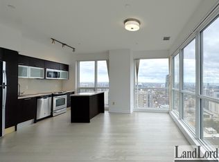 386 Yonge St #3507, Toronto, ON M5B 0A5