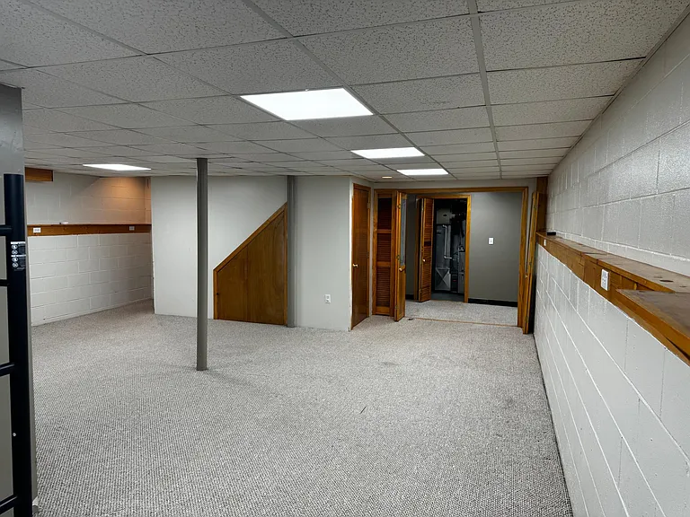 881 Linden Ave — Photo 25