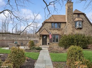 214 Poplar St, Winnetka, IL 60093