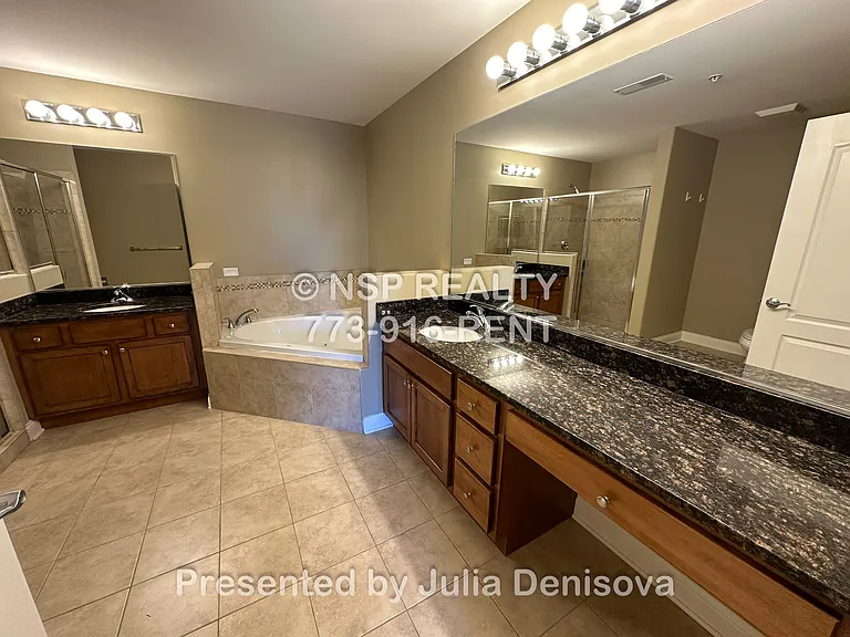 2-20 Itasca Pl #420 — Photo 20