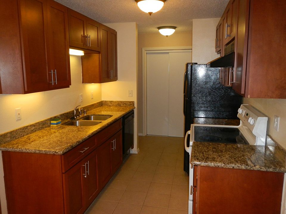 1st image of 10459 Des Moines Memorial Dr S APT S101