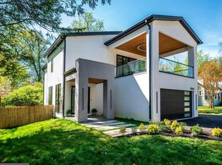 8908 Mohawk Ln, Bethesda, MD 20817