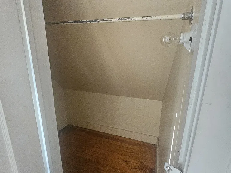 50 Underwood St #3 — Photo 4