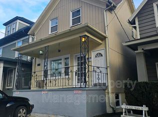 2422 SW 5th Ave SUITE 2, Portland, OR 97201