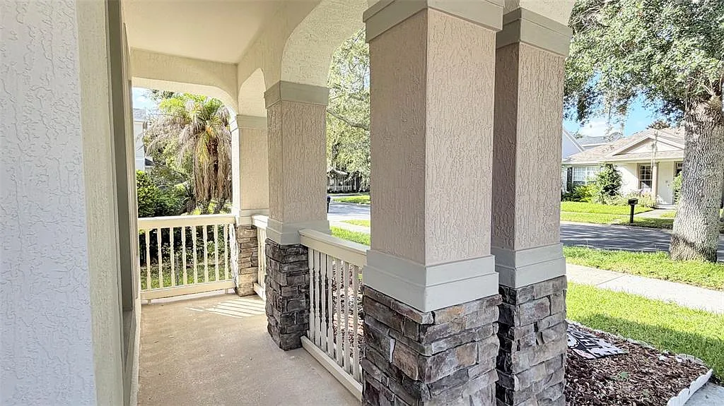 3 bed, 2.0 bath, 2094 sqft, $3,000 — Photo 4