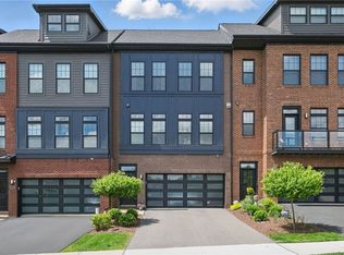 350 Azalea Dr, Venetia, PA 15367