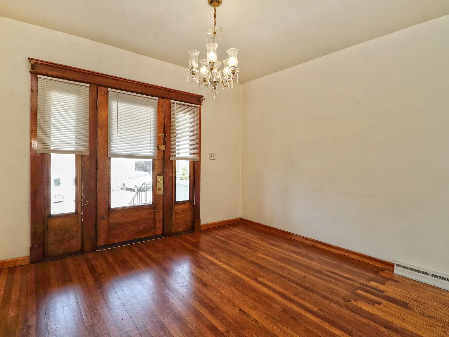 1 bed, 850 sqft, $1,700 — Photo 2