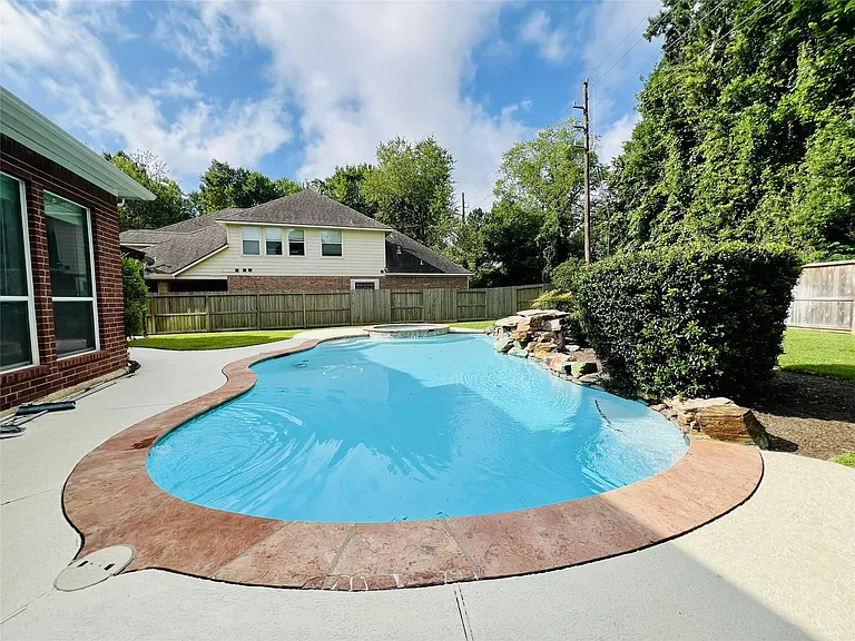 23703 Banning Point Ct — Photo 29