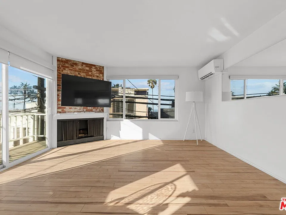 10 19th Ave #9