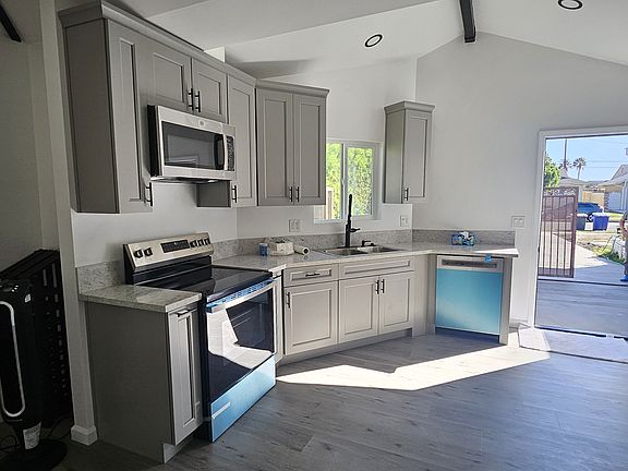 2nd image of 16023 Mart Dr