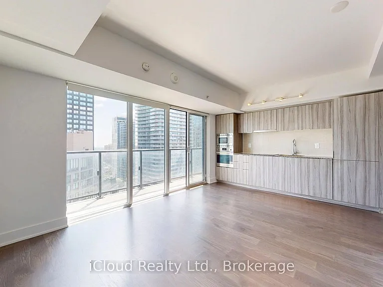 955 Bay St #2818 — Photo 5