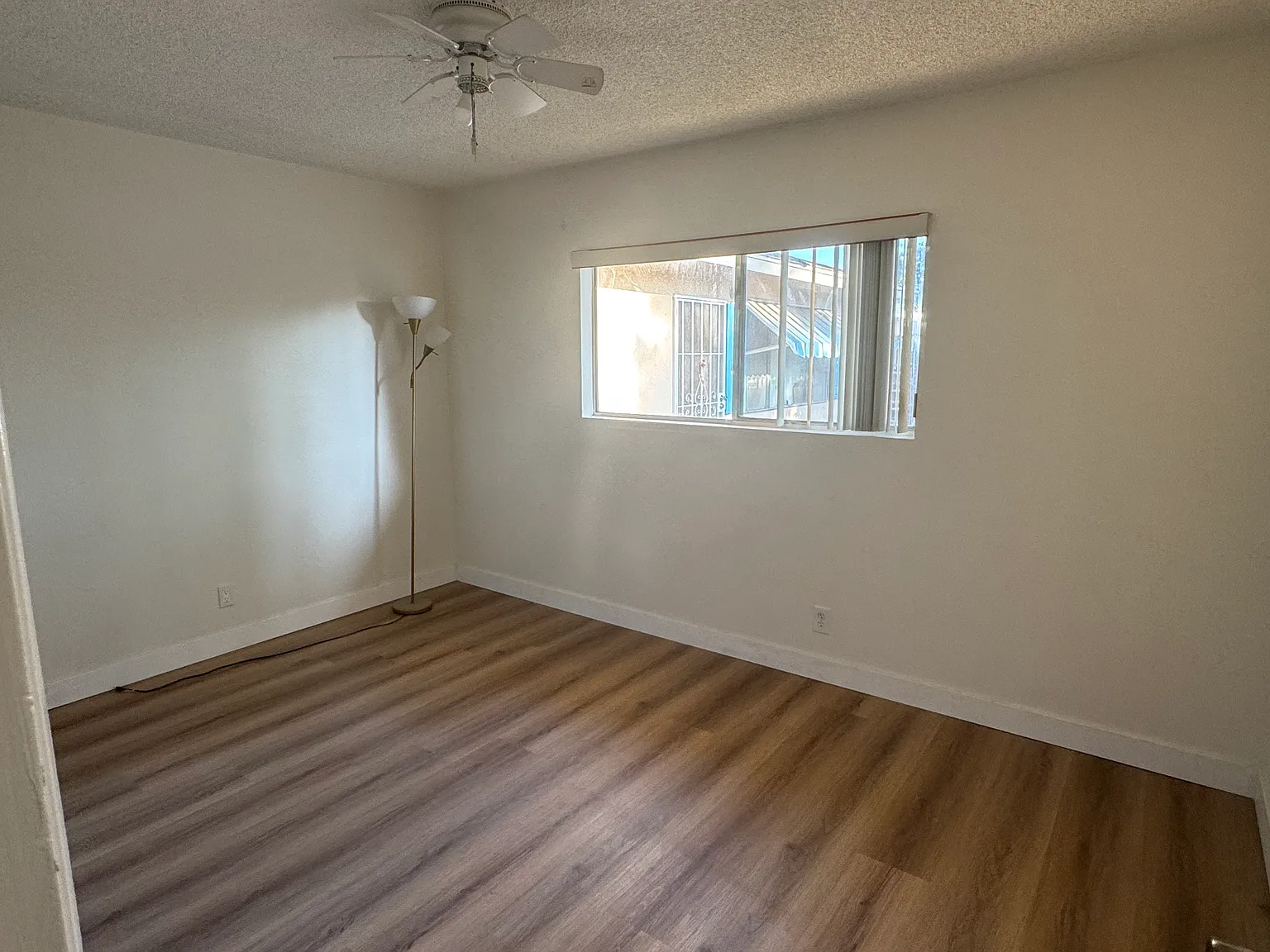 3112 1/2 Willard Ave — Photo 4