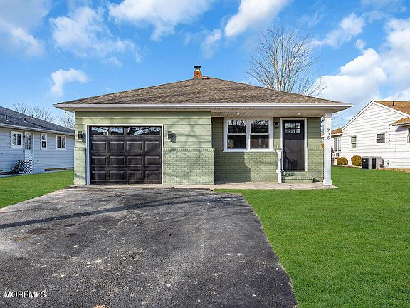3rd image of 735 Jamaica Boulevard