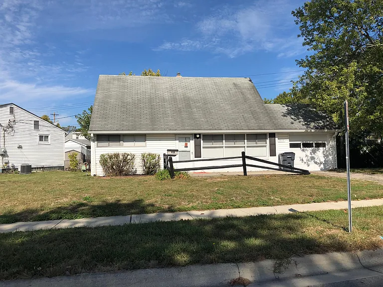 2806 Brookpark Cir — Photo 1