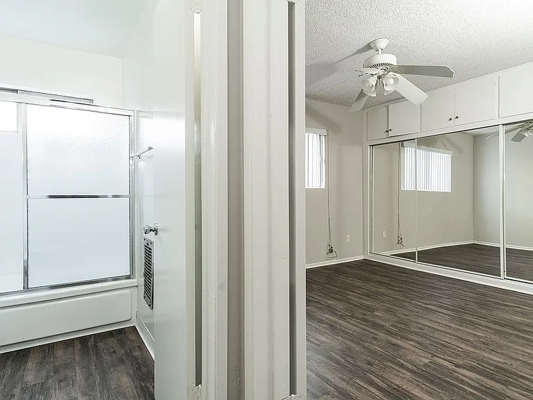 1268 Mariposa St — Photo 40