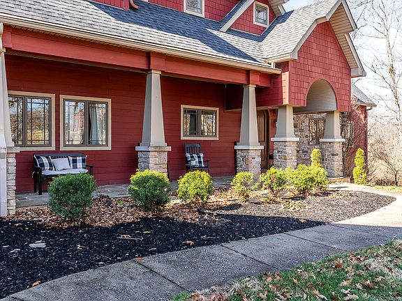 3rd image of 360 Avawam Dr