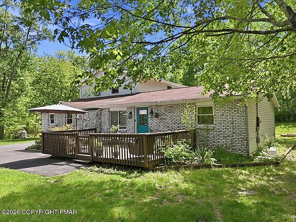4th image of 1127 Mattioli Rd